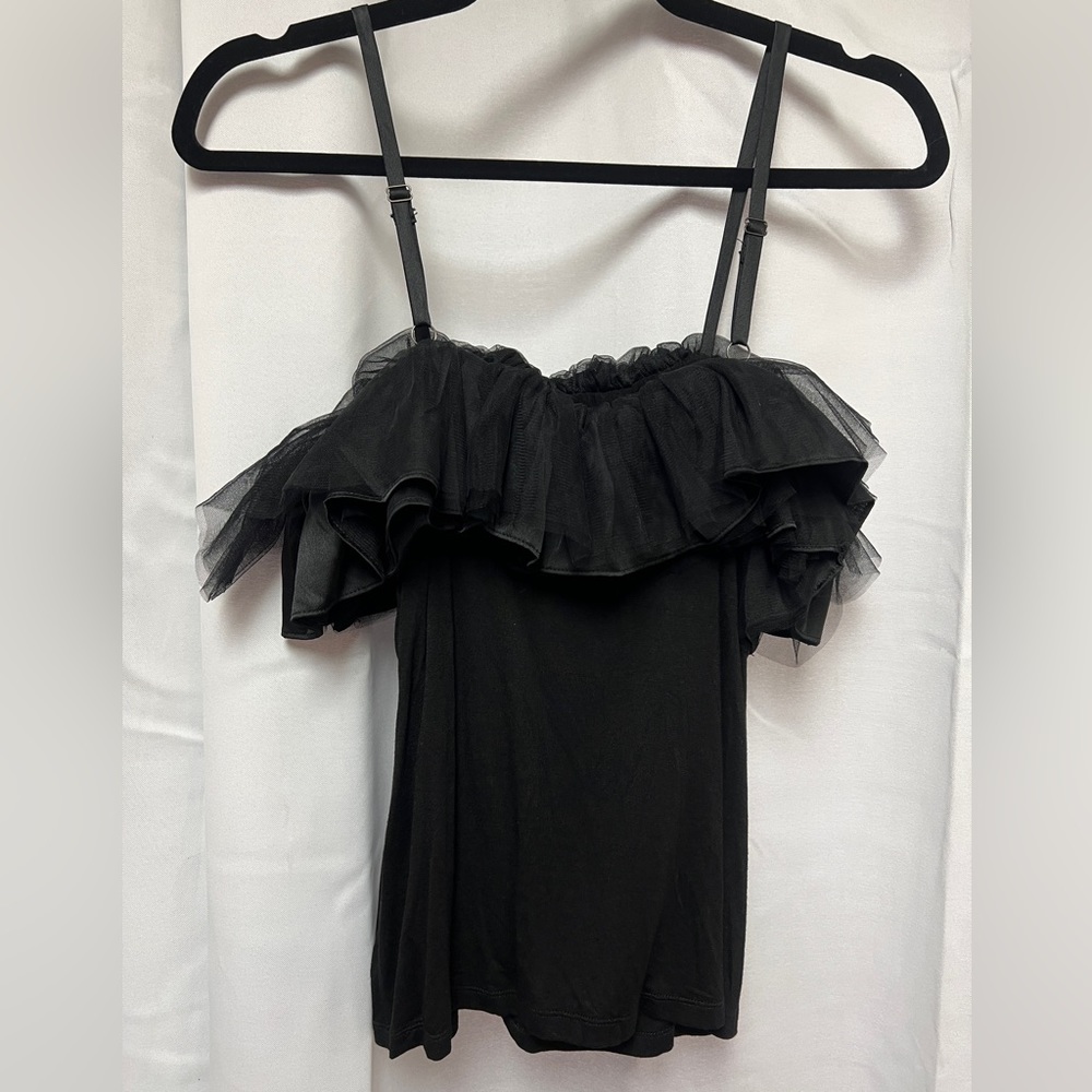 Sunday in Brooklyn Ruffled Off-The-Shoulder Top - Picture 7 of 12